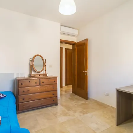 Apartment Seaview Pool Dolmen Apt St Paul's Bay - Happy